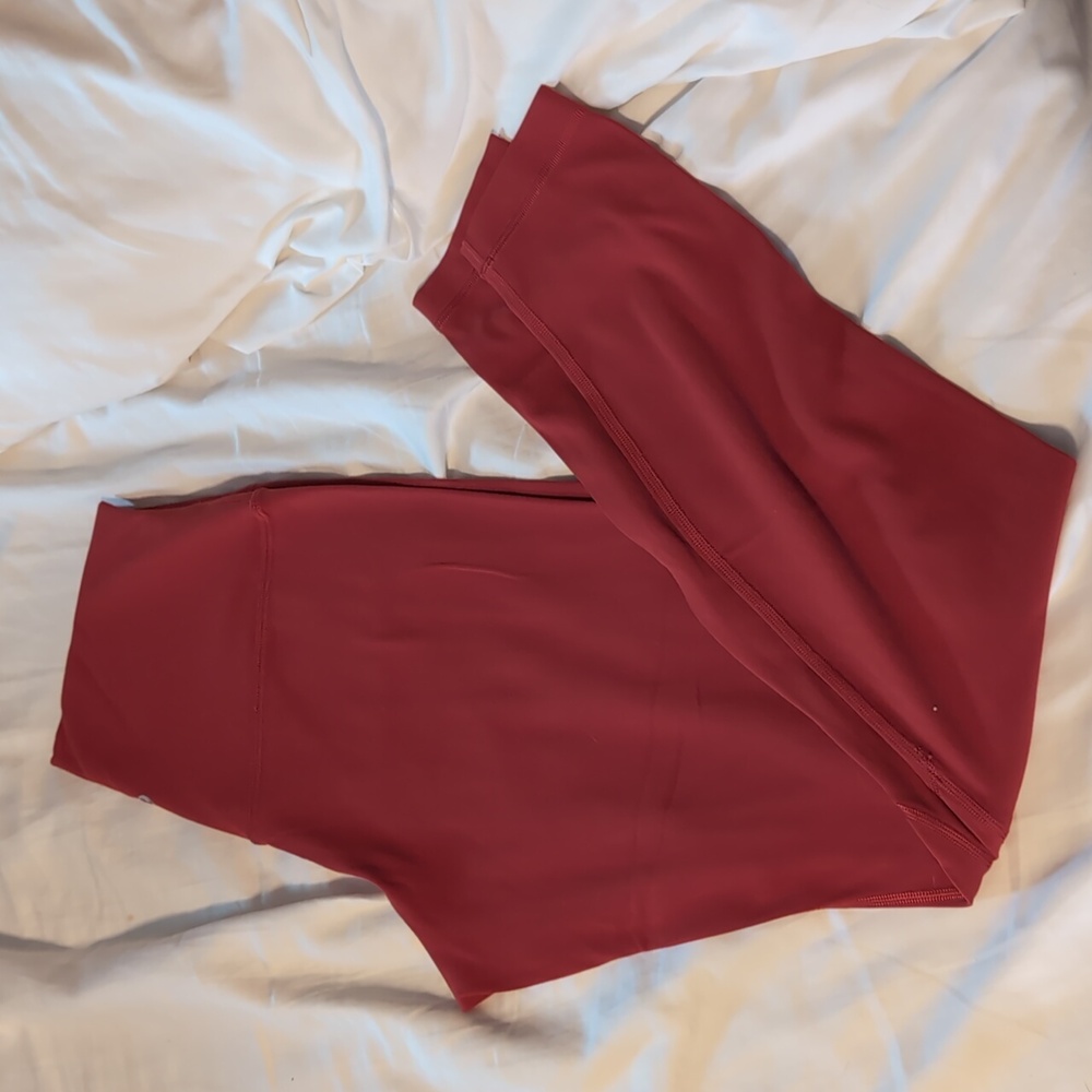 Lululemon align cayenne 28"